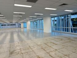 Bank Of Singapore Centre (D1), Office #554792751